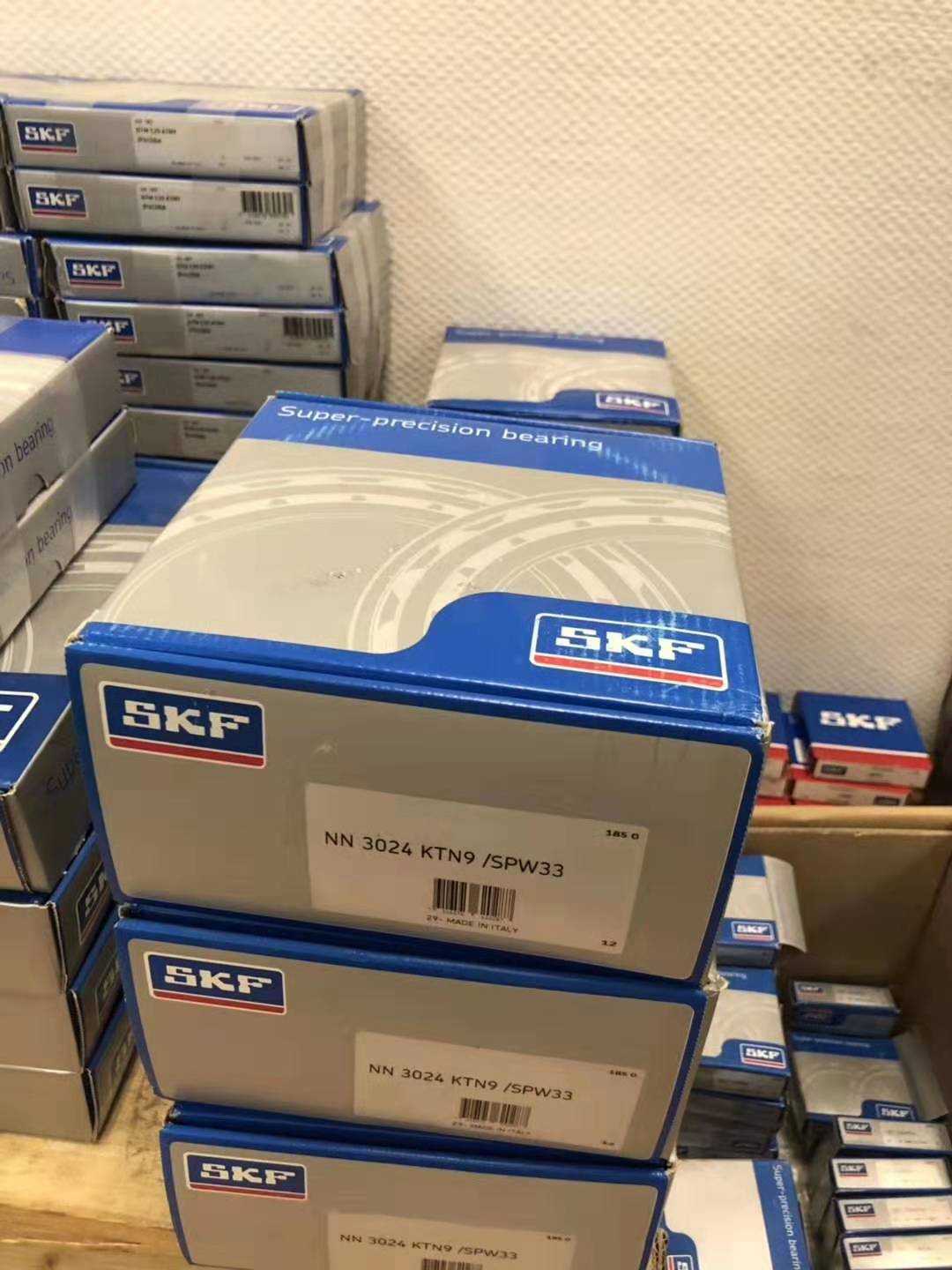 SKF NU421 圓柱滾子軸承